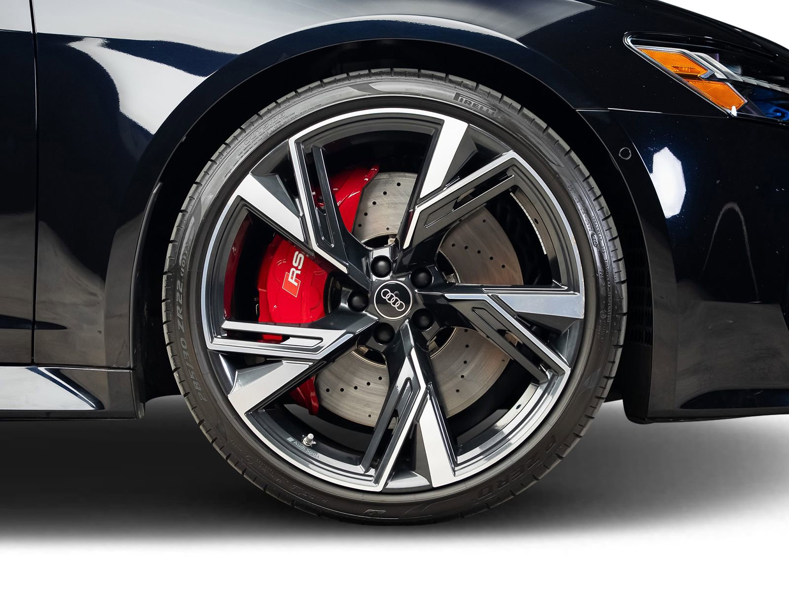 Used 2023 Audi RS 6 w/ Executive Package AWD/4WD image 30