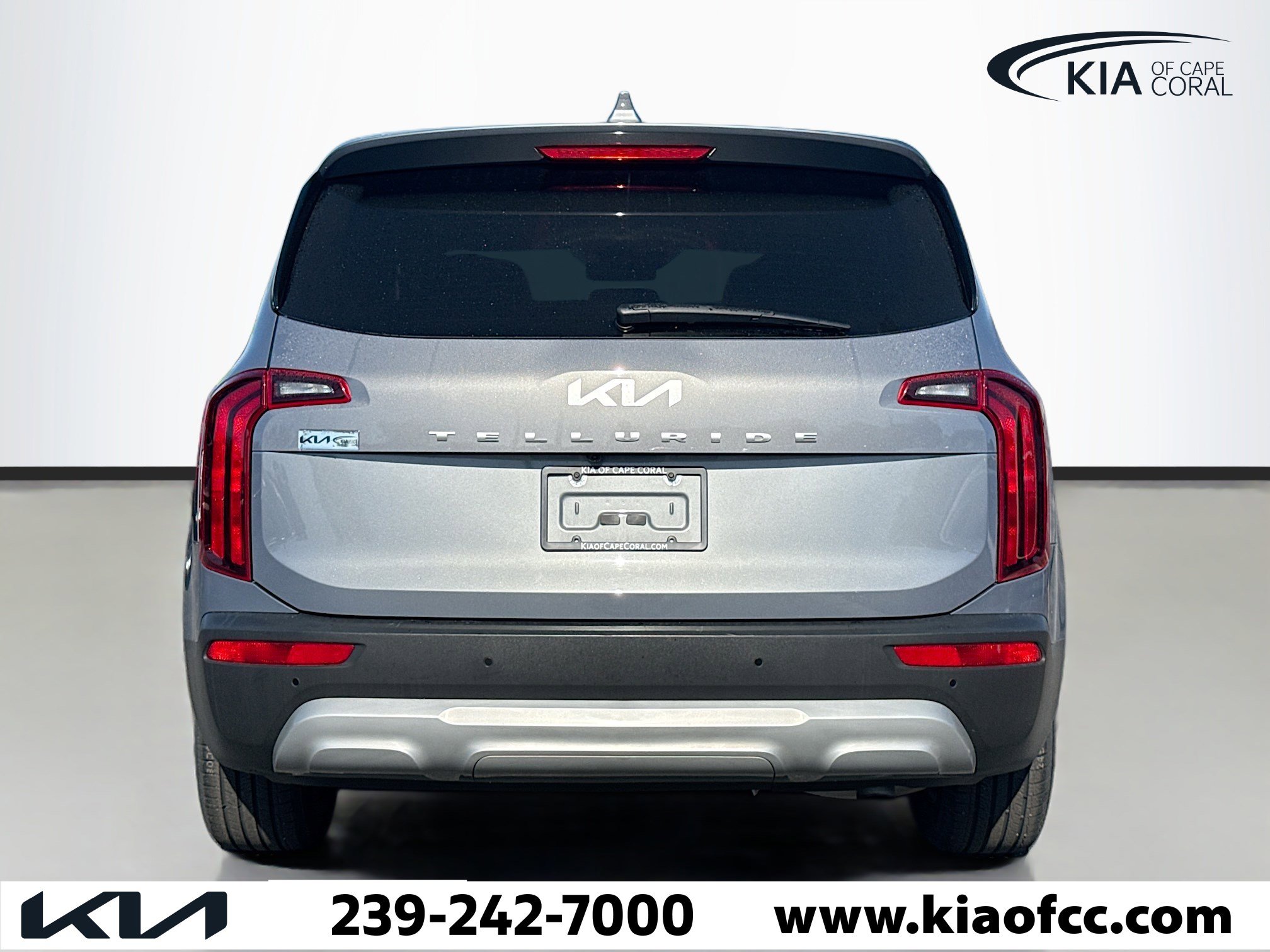 Used 2022 Kia Telluride LX image 4