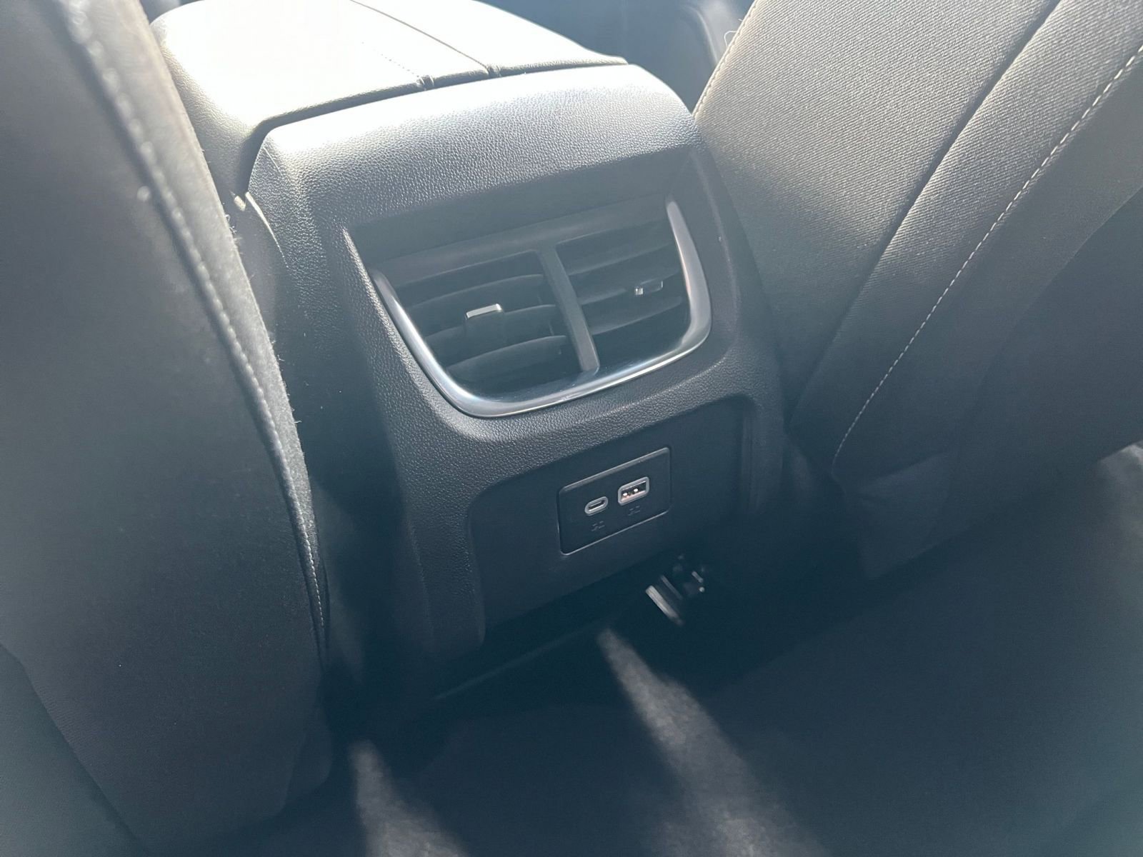 Used 2025 Chevrolet Blazer LT image 23