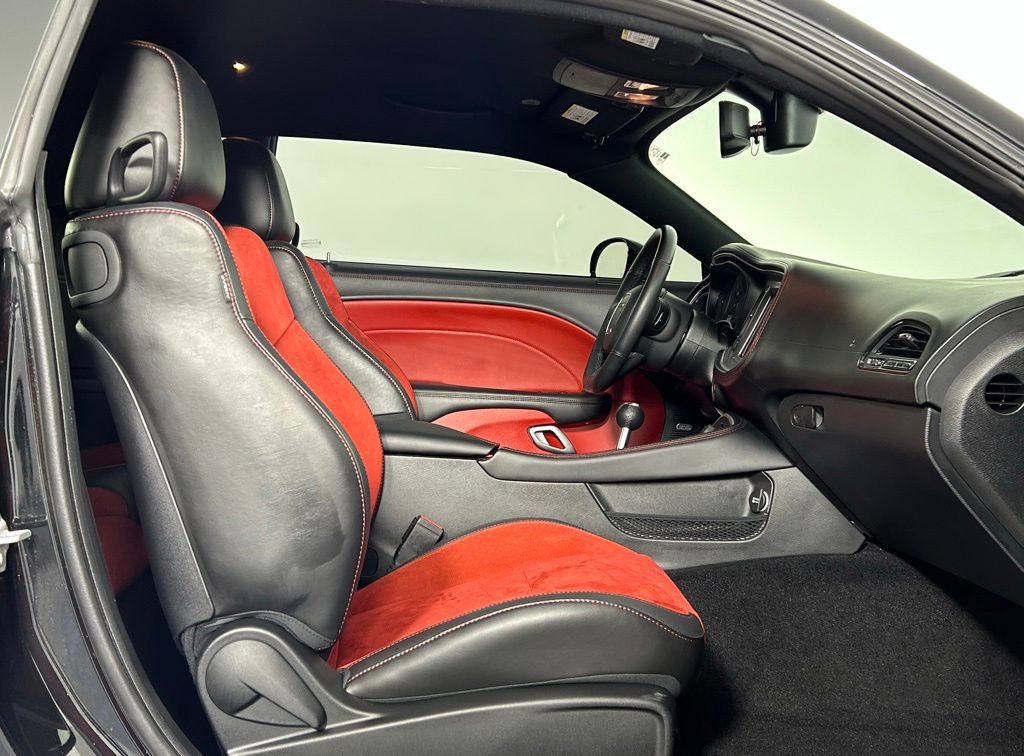 Used 2022 Dodge Challenger R/T Scat Pack RWD image 11