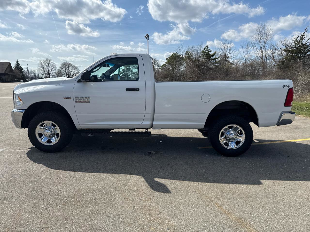 Used 2018 RAM 3500 Tradesman w/ Chrome Appearance Group AWD/4WD image 8