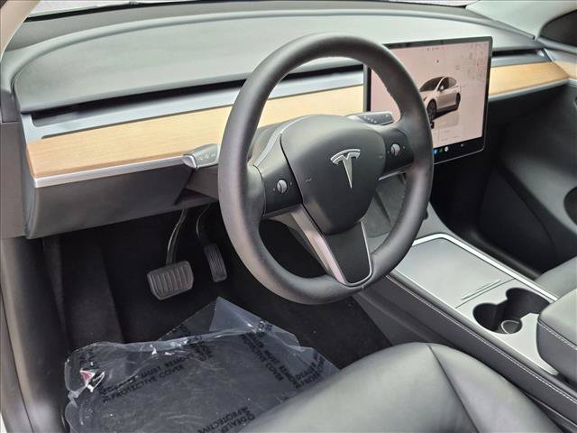 Used 2024 Tesla Model Y Long Range AWD/4WD image 10