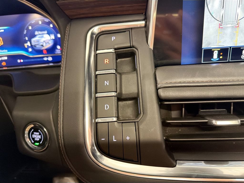 Used 2023 Chevrolet Tahoe High Country AWD/4WD image 22