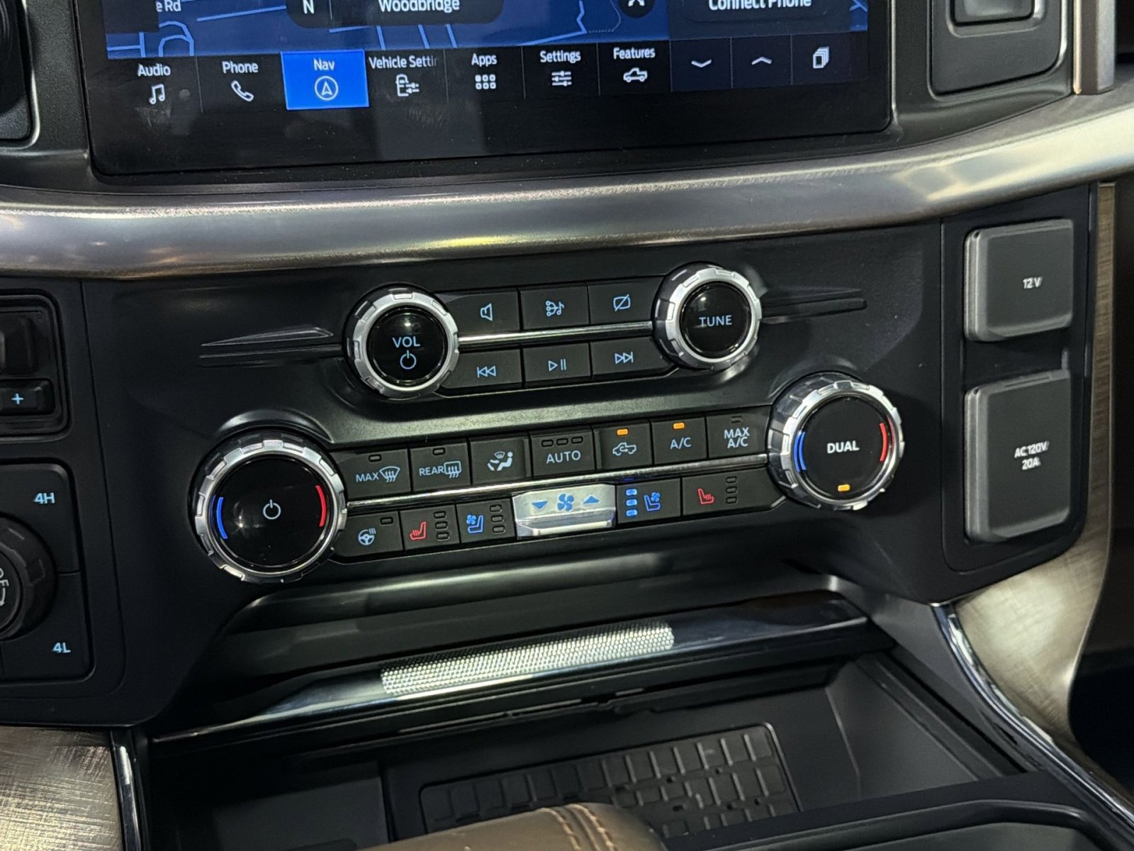 Used 2024 Ford F150 King Ranch w/ FX4 Off-Road Package AWD/4WD image 24