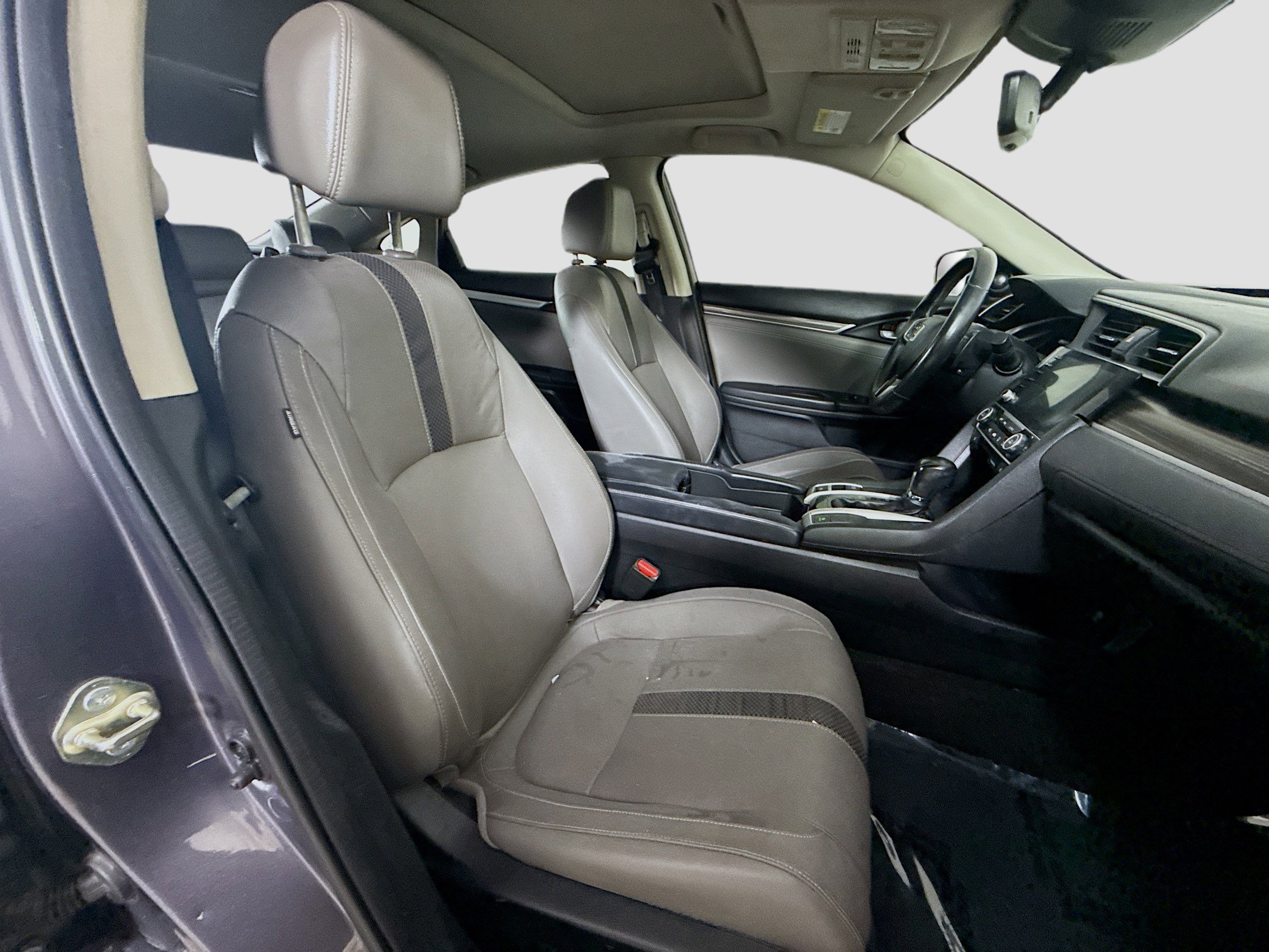 Used 2020 Honda Civic Touring image 29