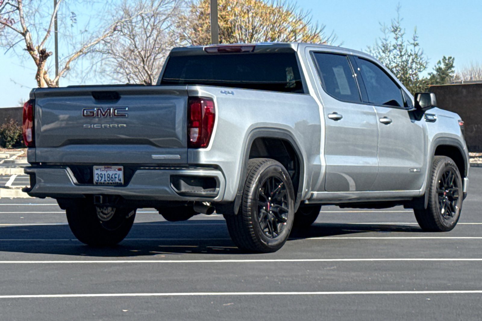 Used 2025 GMC Sierra 1500 Elevation image 5