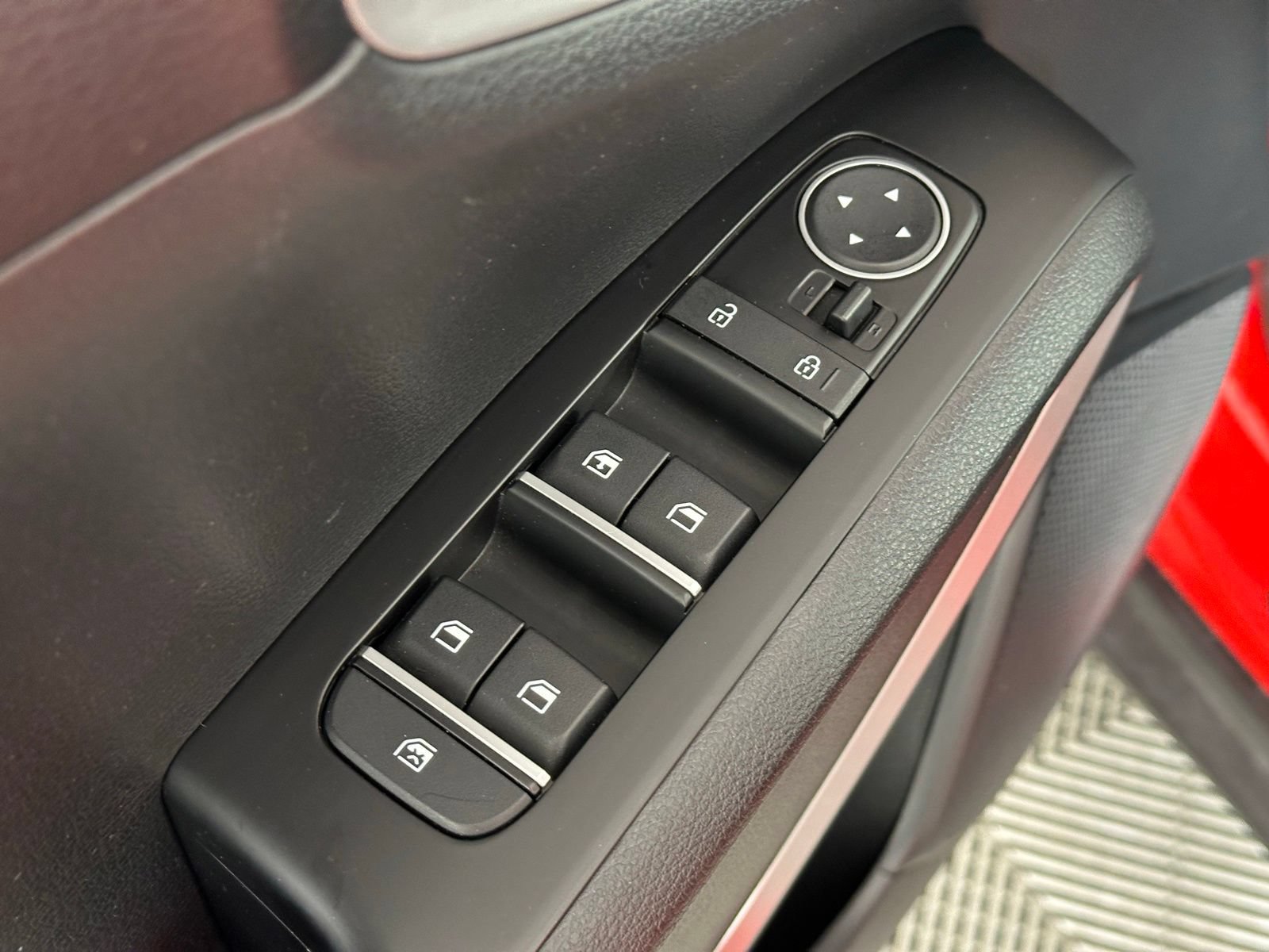 Used 2024 Kia Soul LX w/ Option Group 015 FWD image 25