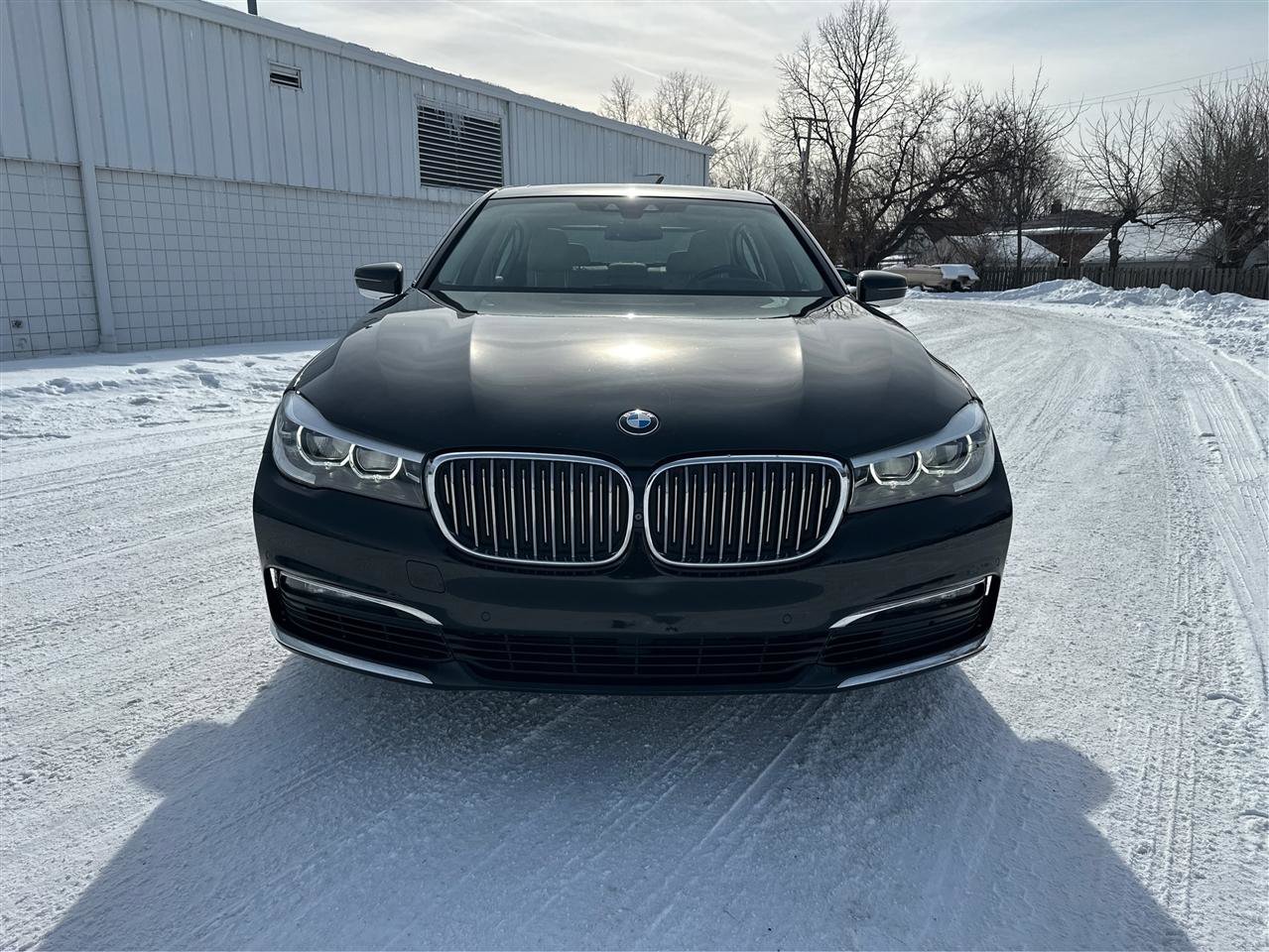Used 2018 BMW 740i xDrive image 24