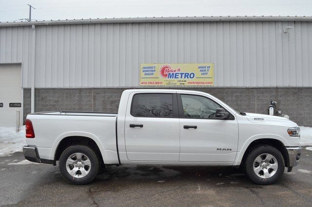 New 2026 RAM 1500 Big Horn AWD/4WD image 9
