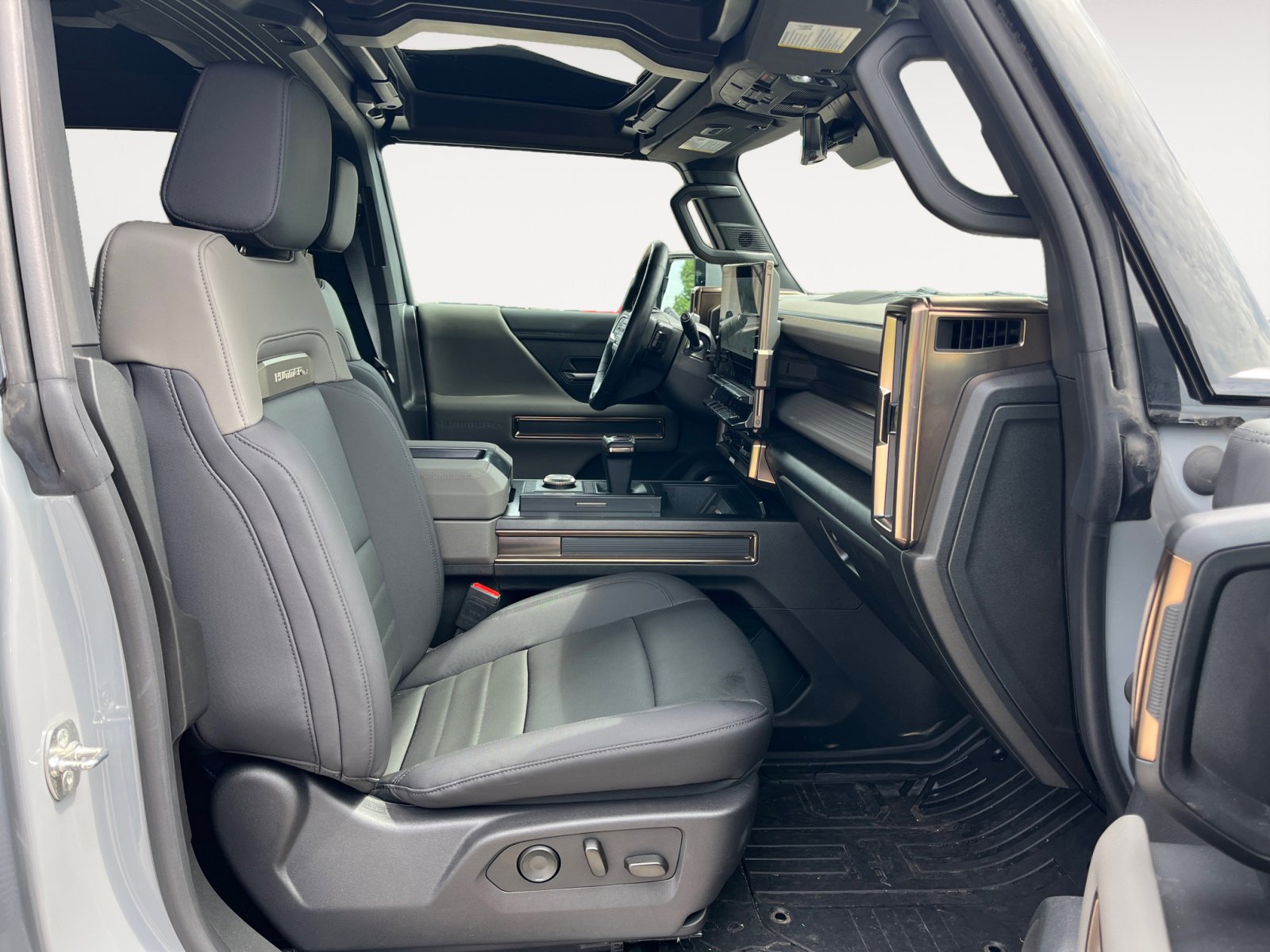 Used 2025 GMC Hummer EV 3X image 15
