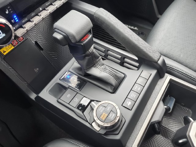 New 2026 Toyota Tacoma TRD Off-Road w/ TRD Off Road Premium Package AWD/4WD image 33