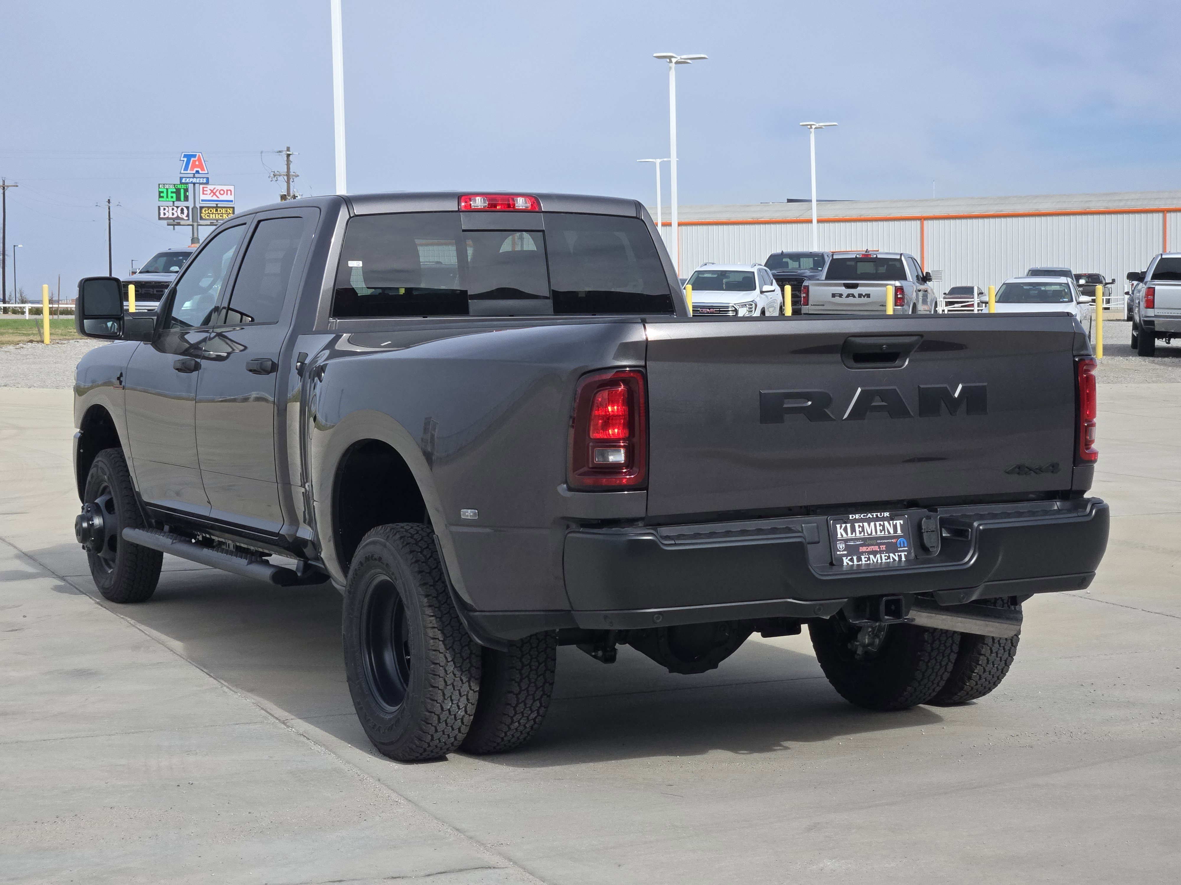 New 2026 RAM 3500 Tradesman AWD/4WD image 4