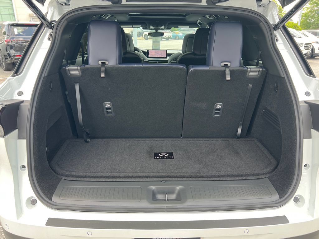 Certified 2026 INFINITI QX60 Sport w/ Dark Cargo Package AWD/4WD image 19