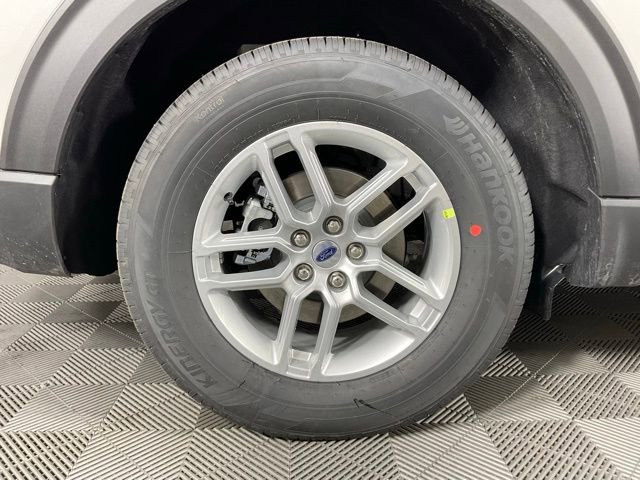 New 2026 Ford Explorer Active RWD image 10