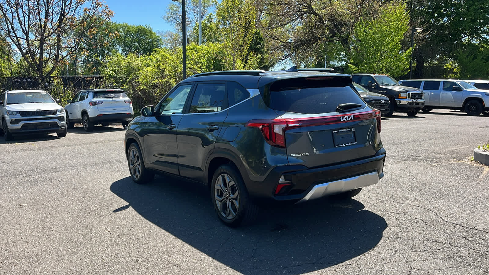 Used 2024 Kia Seltos S AWD/4WD image 4