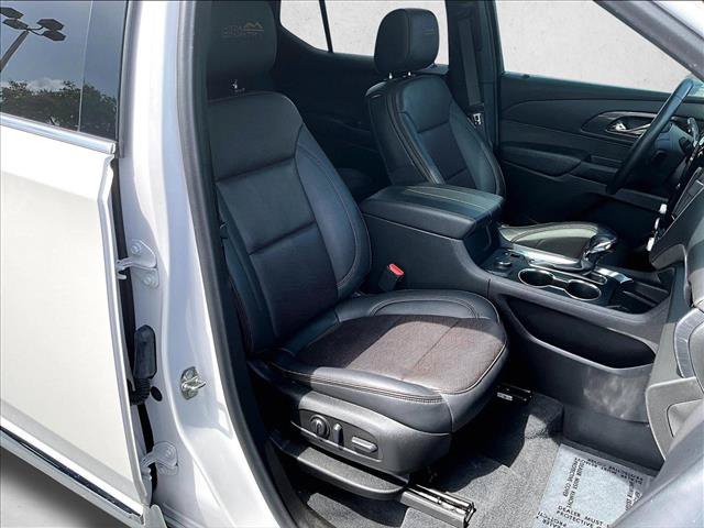 Used 2022 Chevrolet Traverse High Country FWD image 9