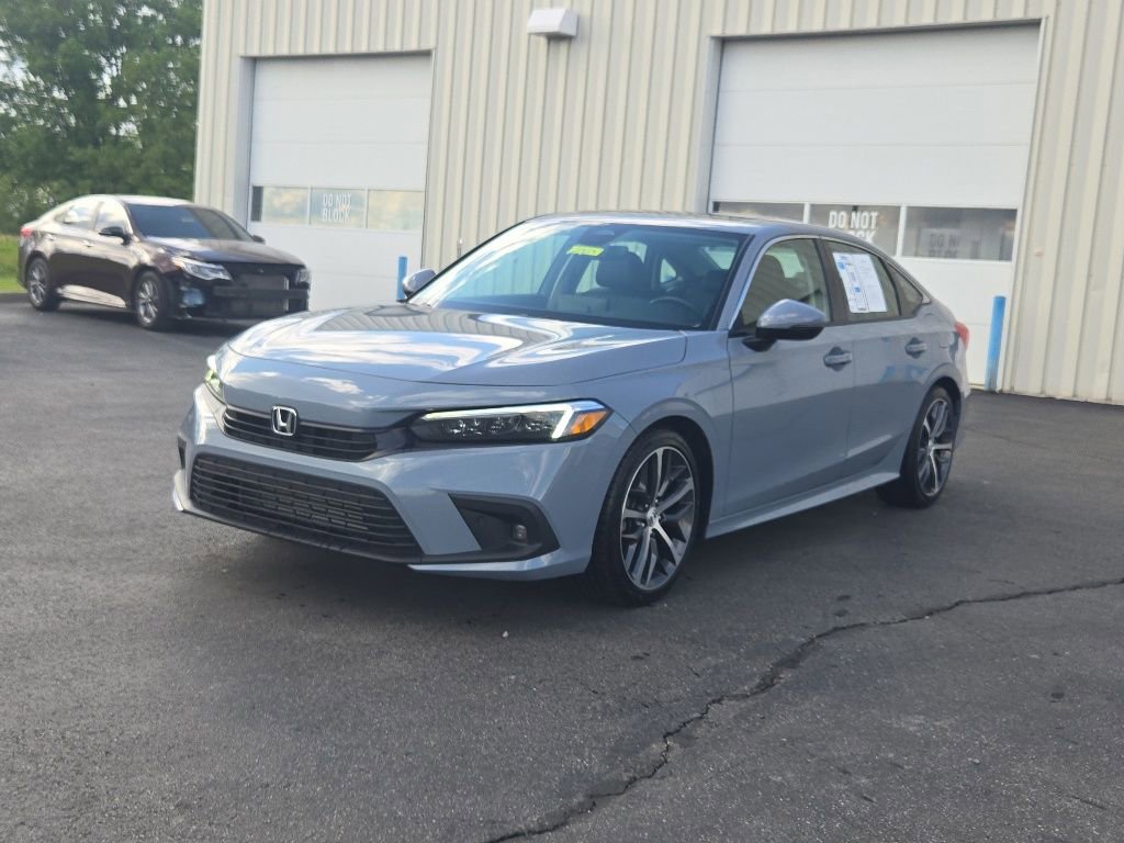 Used 2024 Honda Civic Touring image 3