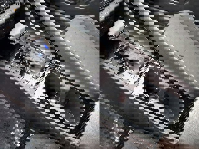 Certified 2025 Hyundai Elantra SEL image 26