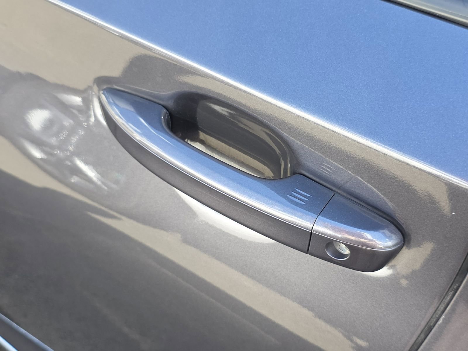 Used 2019 Honda Accord EX image 18