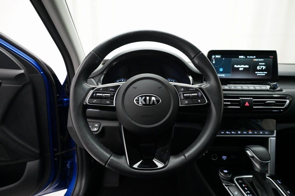 Used 2021 Kia Seltos SX w/ SX Sunroof Package image 4