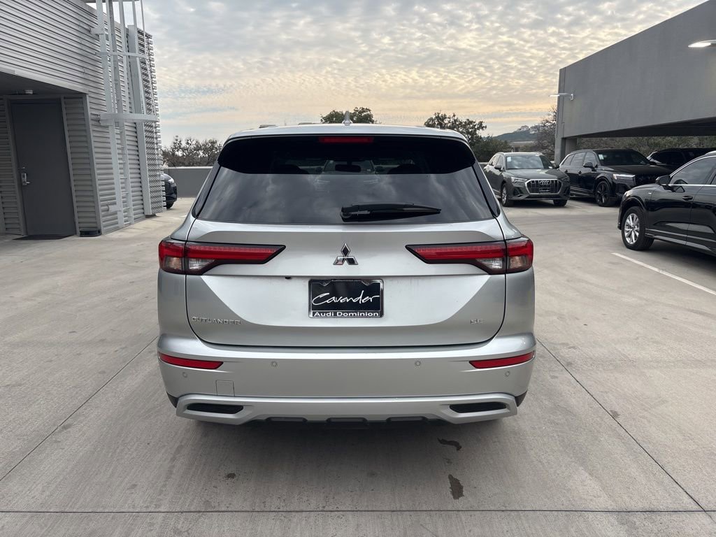 Used 2024 Mitsubishi Outlander SE image 7
