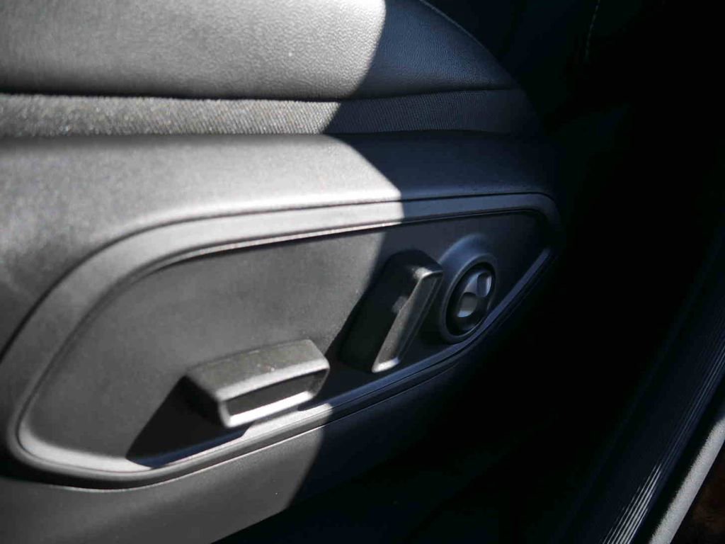 New 2025 Jeep Grand Cherokee Altitude image 29