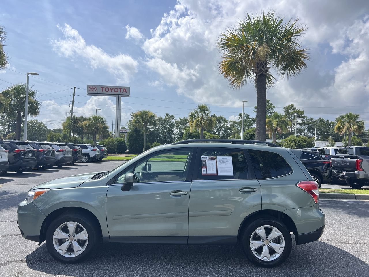 Used 2016 Subaru Forester 2.5i Limited AWD/4WD image 7