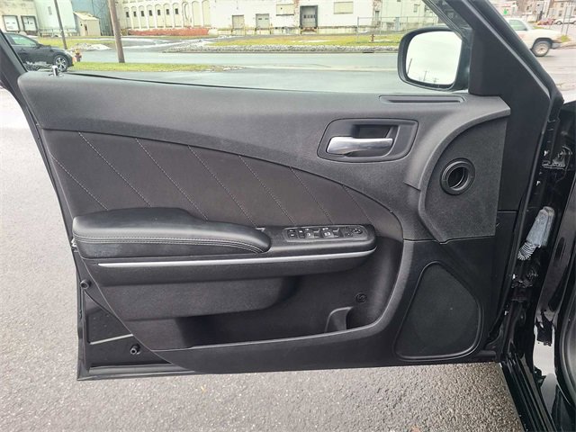 Used 2022 Dodge Charger SXT image 15