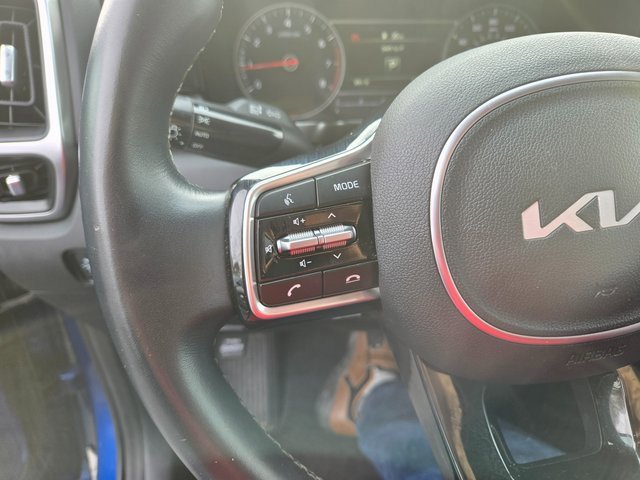 Used 2023 Kia Sorento S w/ Panoramic Sunroof Package image 15