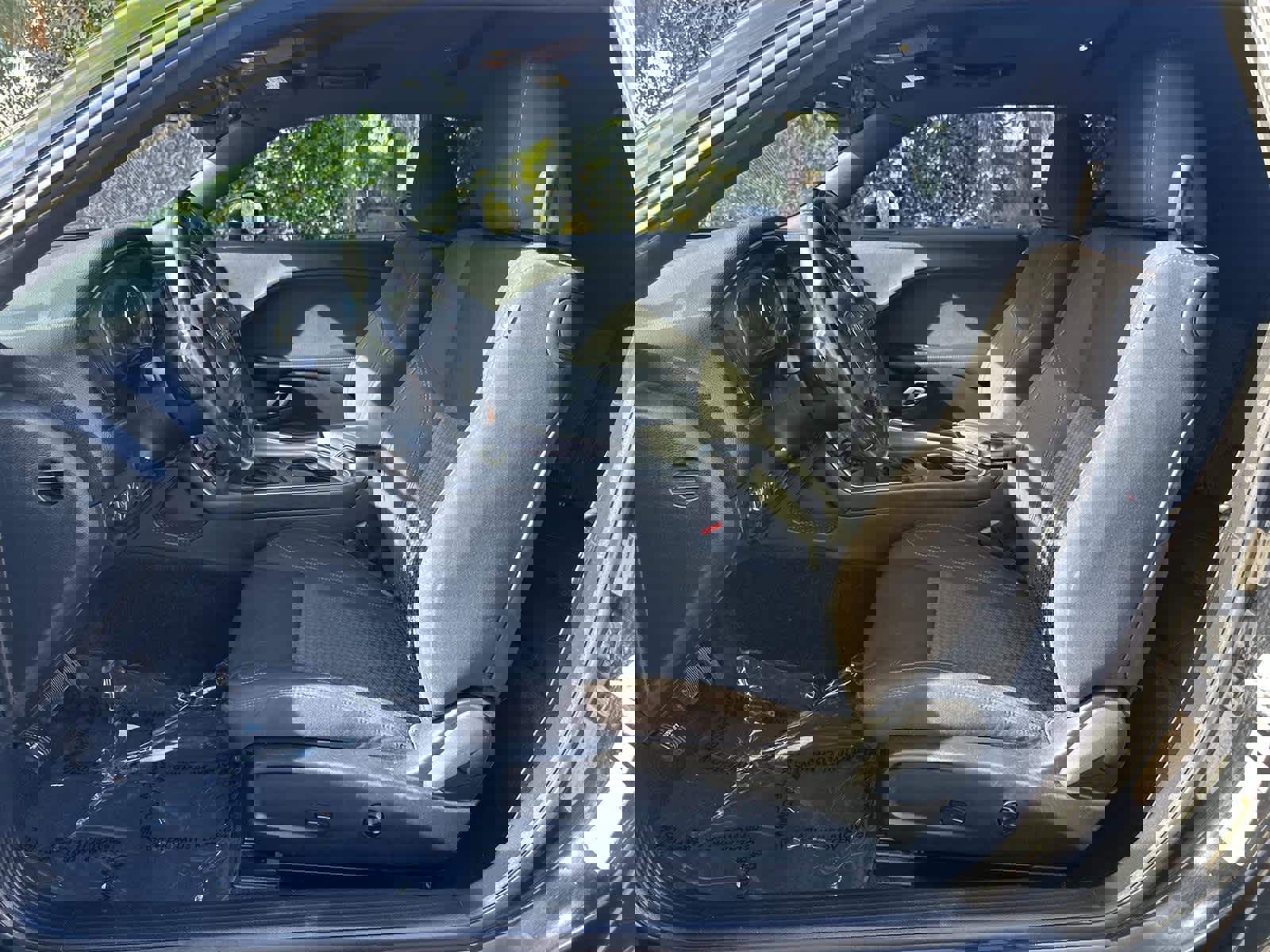 Used 2018 Dodge Challenger SXT image 11