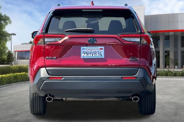 Used 2023 Toyota RAV4 XLE Premium AWD/4WD image 5