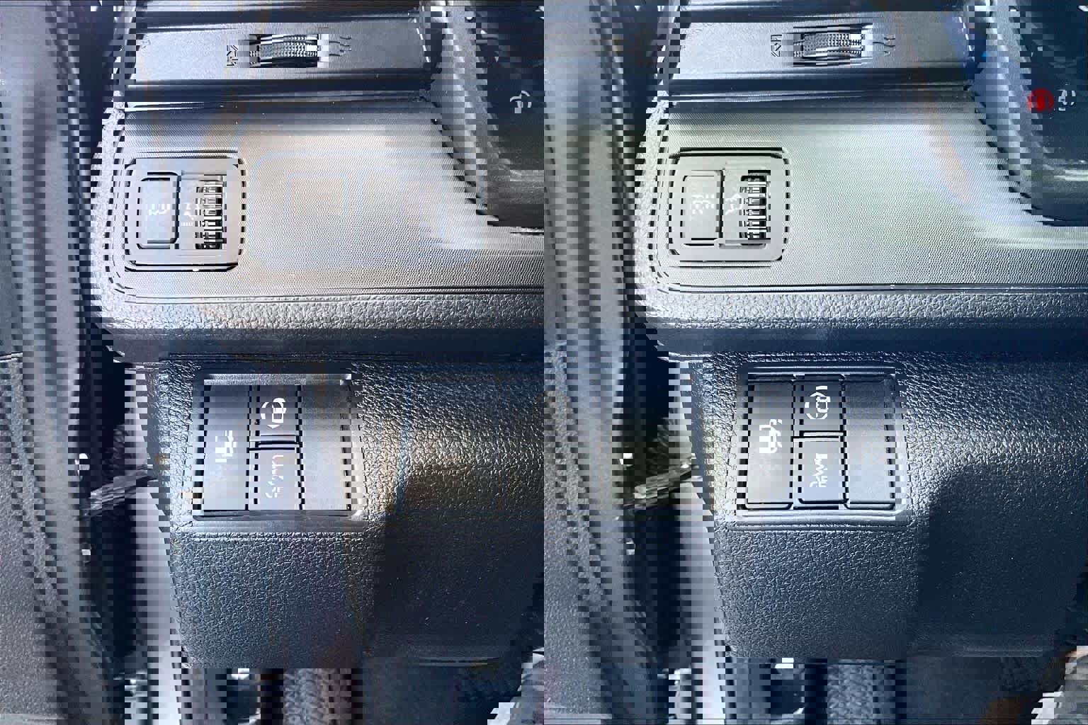 Used 2021 Honda Insight EX image 32