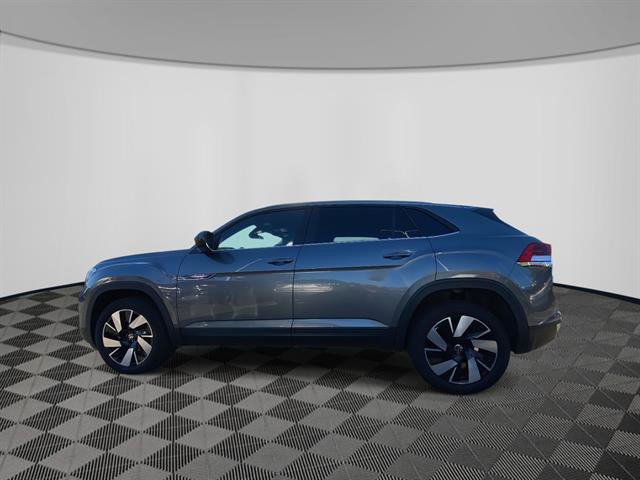 Used 2024 Volkswagen Atlas Cross Sport SE image 4