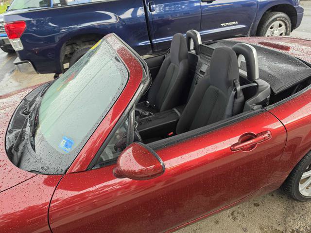 Used 2008 MAZDA MX-5 Miata Touring RWD image 11