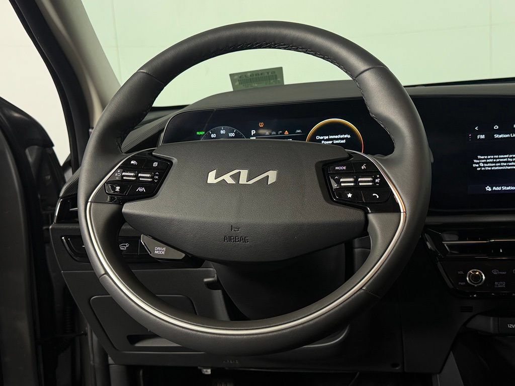 Used 2025 Kia Niro Wind w/ Wind Preserve Package FWD image 15