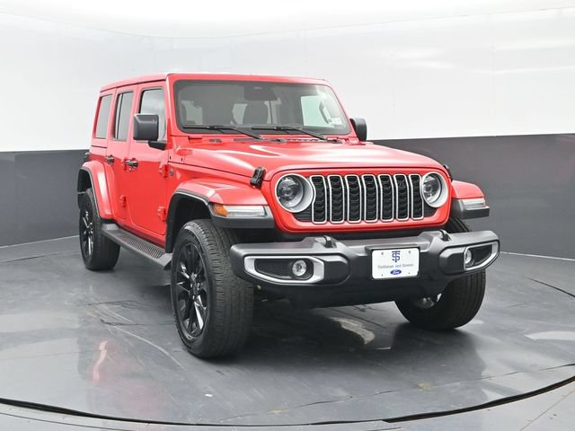 Used 2025 Jeep Wrangler Unlimited Sahara AWD/4WD image 2