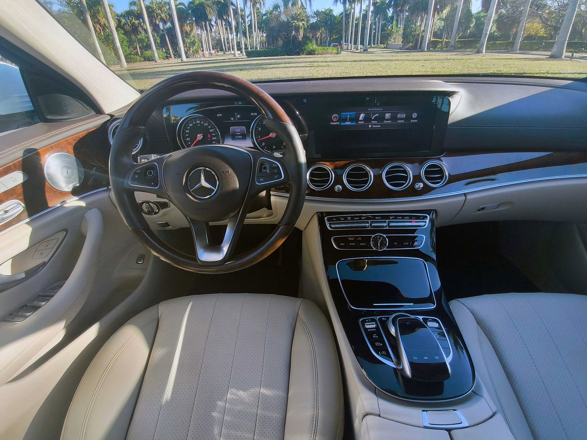 Used 2017 Mercedes-Benz E 300 image 8