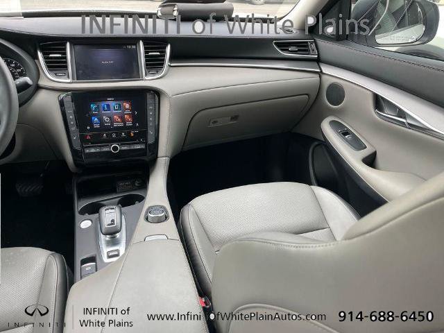 Certified 2023 INFINITI QX50 Luxe FWD image 9