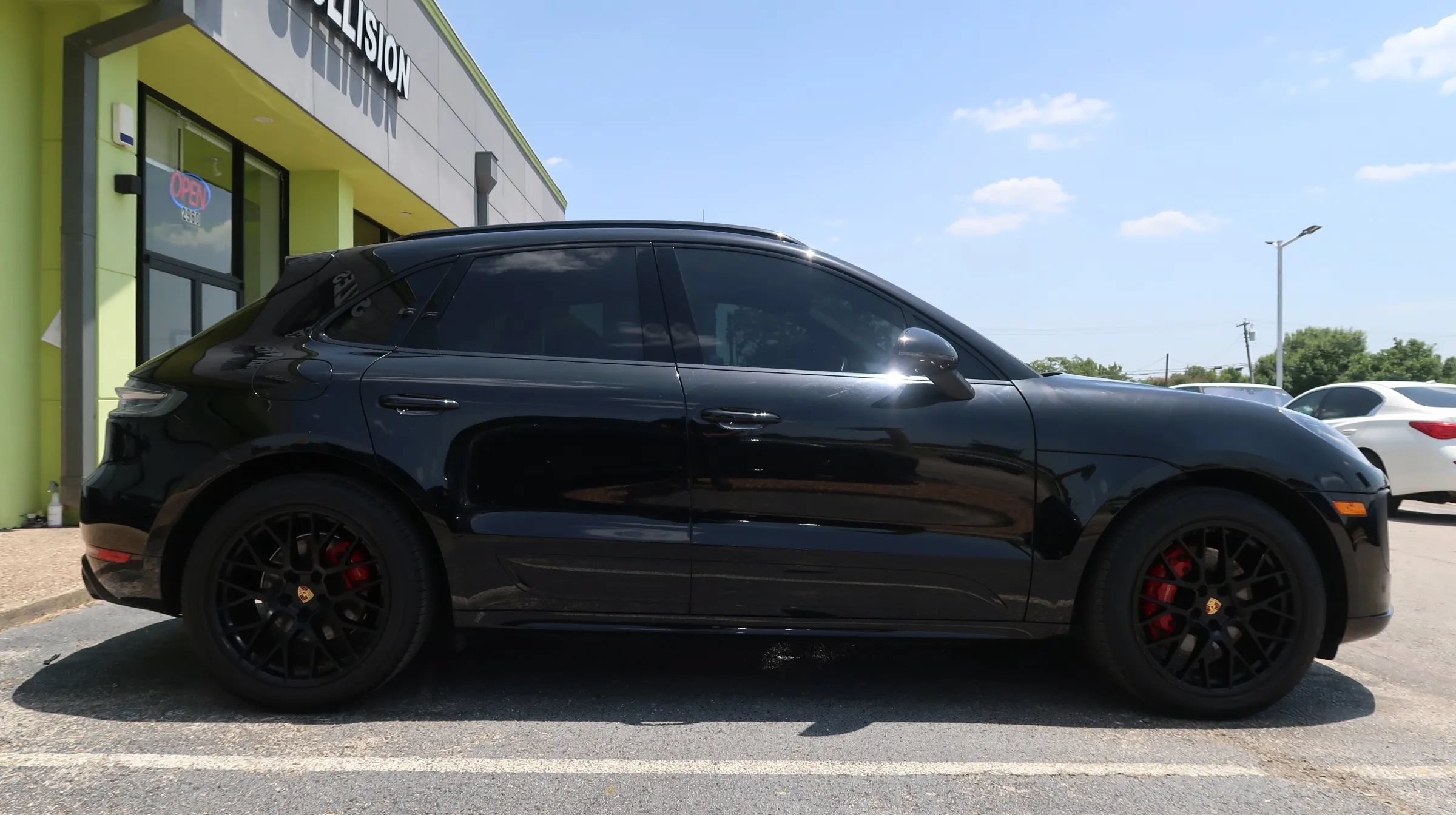Used 2021 Porsche Macan GTS AWD/4WD image 8