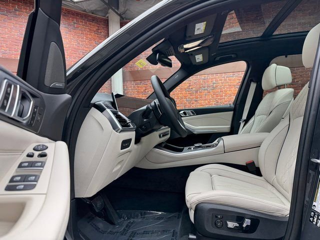 Used 2026 BMW X5 xDrive40i w/ Climate Comfort Package image 22