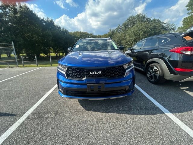Used 2023 Kia Sorento S w/ Panoramic Sunroof Package FWD image 2