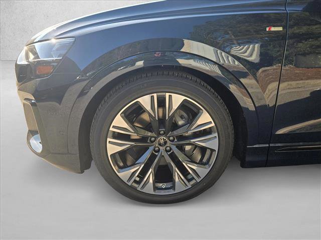 New 2026 Audi Q8 Premium Plus image 8