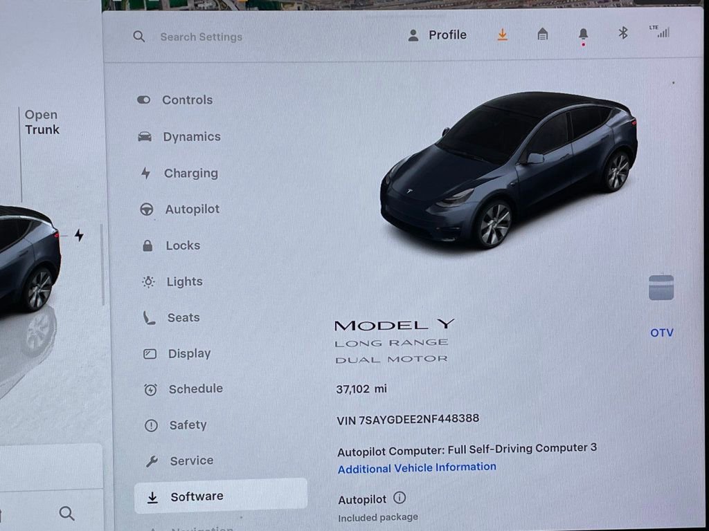 Used 2022 Tesla Model Y Long Range image 32