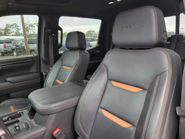 Used 2024 GMC Sierra 1500 AT4 w/ Technology Package image 9