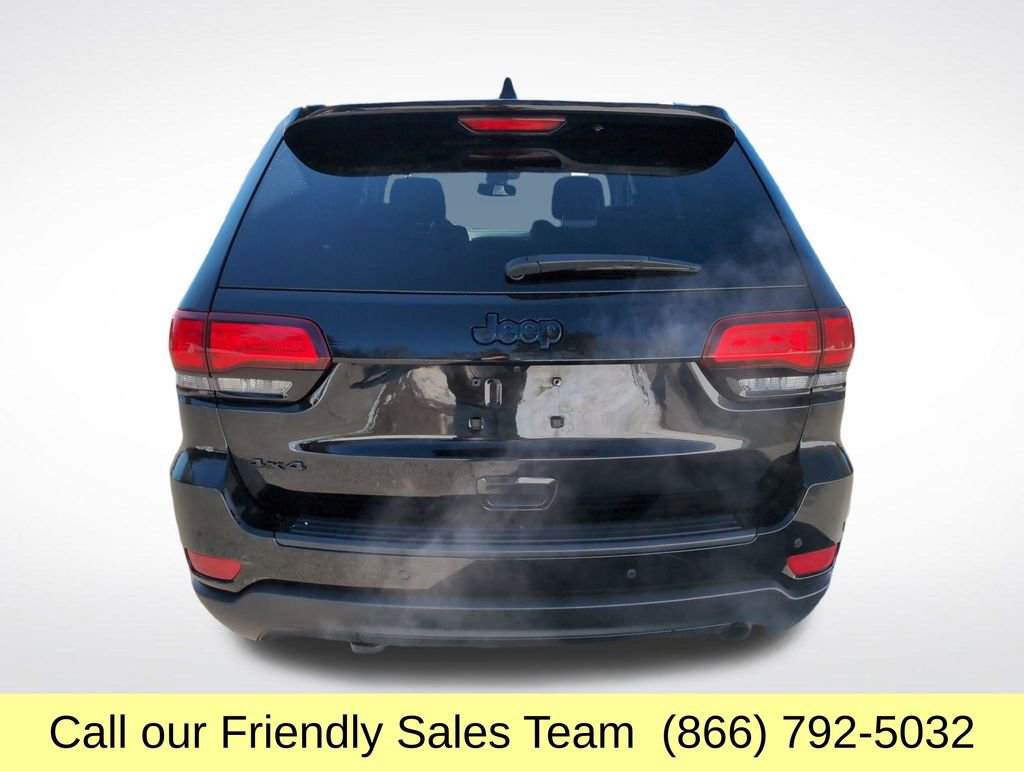 Used 2020 Jeep Grand Cherokee Laredo image 5