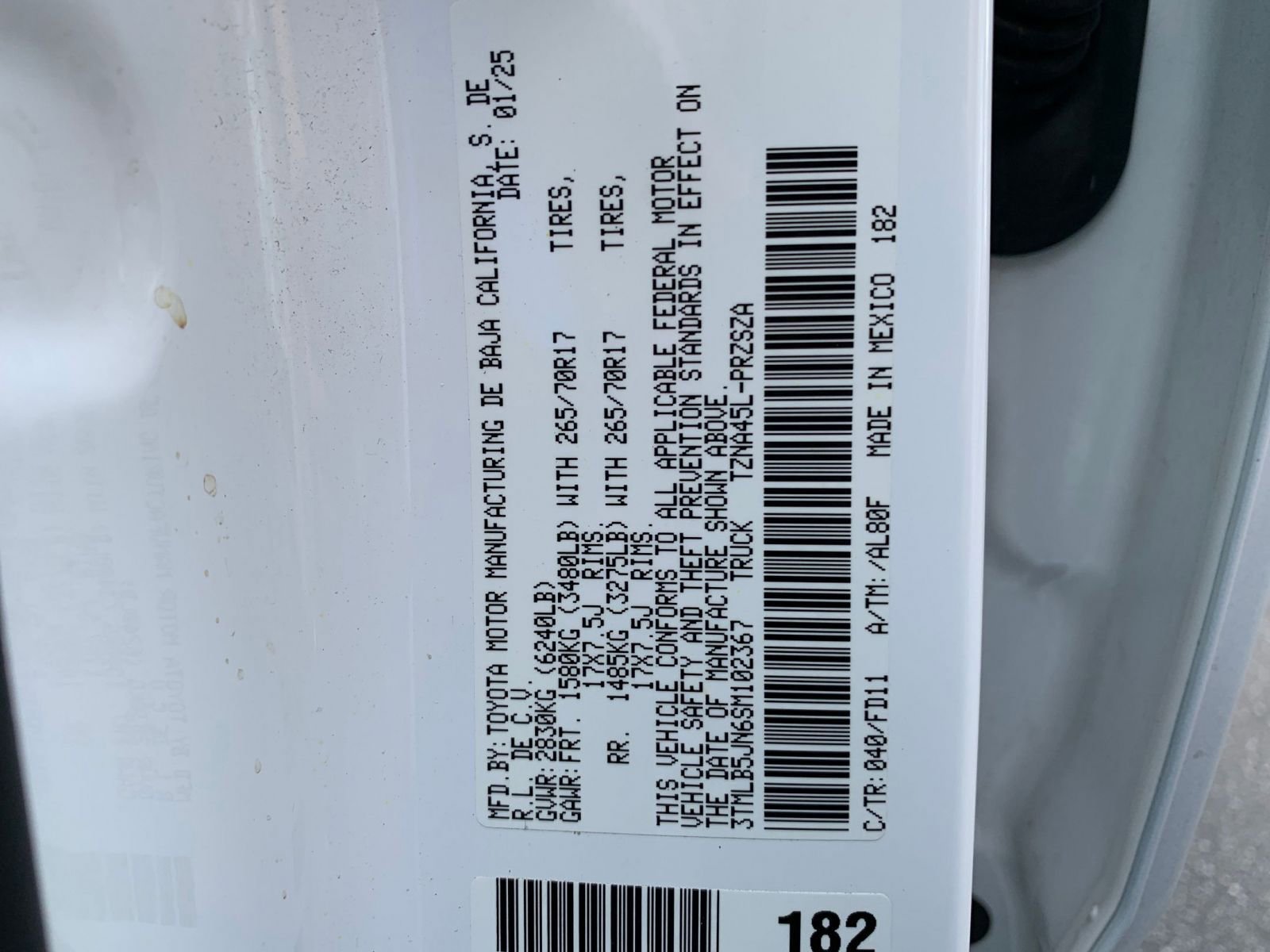 Used 2025 Toyota Tacoma SR image 28
