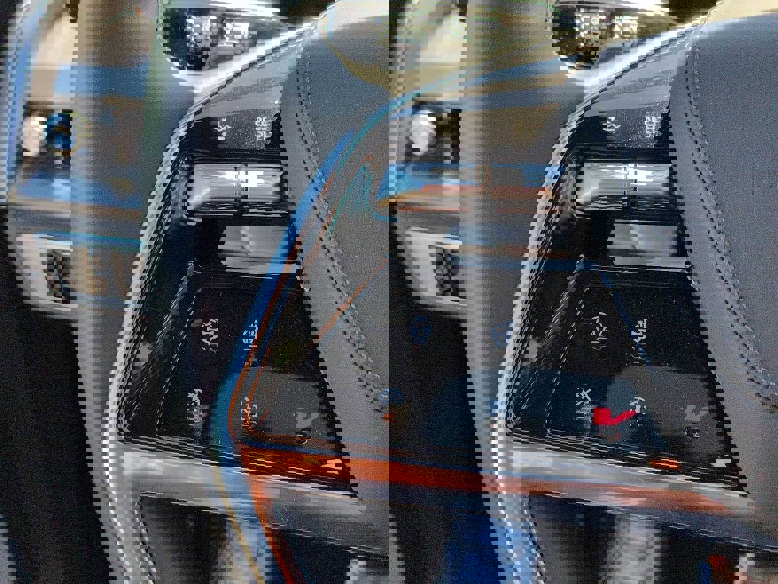 New 2026 Cadillac Vistiq Platinum image 15