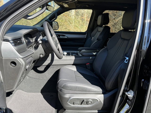 New 2026 Jeep Grand Wagoneer L Limited w/ Premium Group II image 14