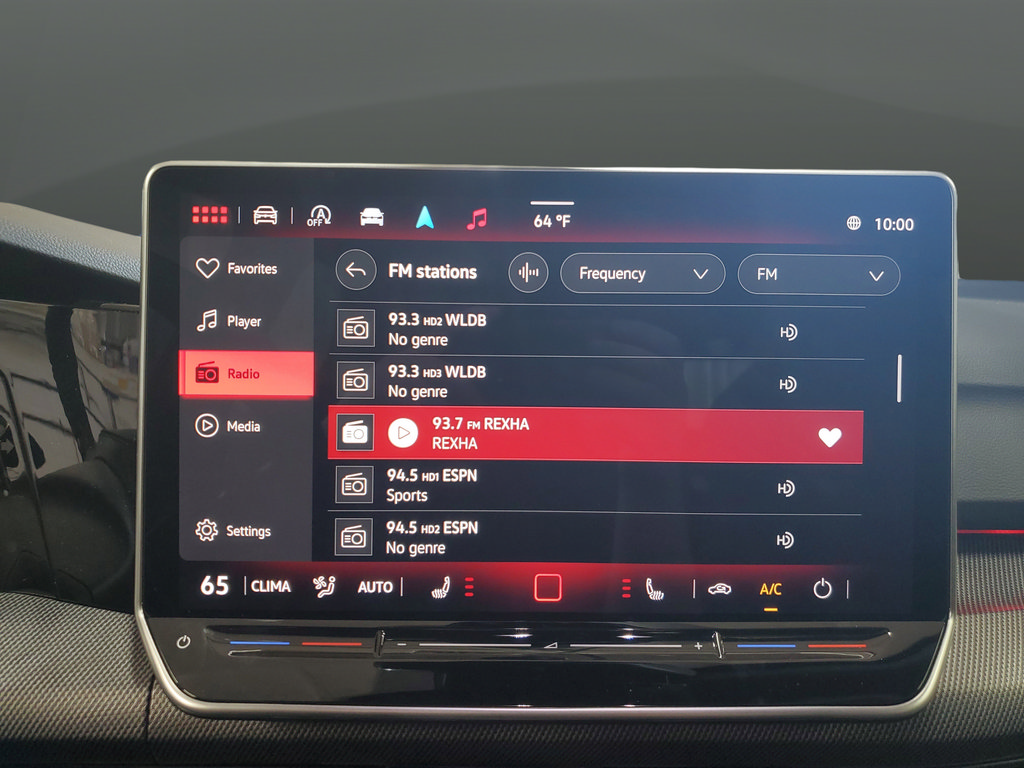 New 2025 Volkswagen GTI SE FWD image 18
