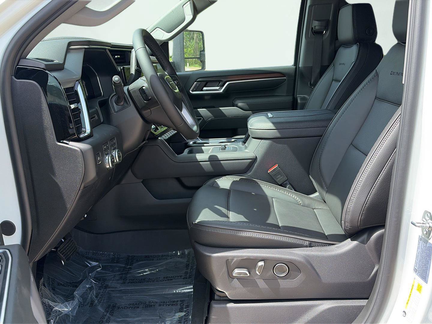 New 2026 GMC Sierra 3500 Denali AWD/4WD image 1